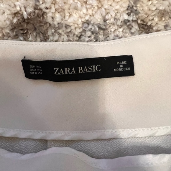 Zara - Picture 2 of 2